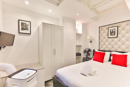 100 - Luxury 2 Bedroom - Beaubourg Marais - image 17