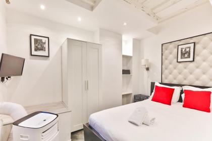 100 - Luxury 2 Bedroom - Beaubourg Marais - image 19