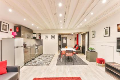 100 - Luxury 2 Bedroom - Beaubourg Marais - image 9