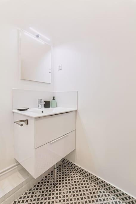 Renovated Design Apartment In Montparnasse - image 3