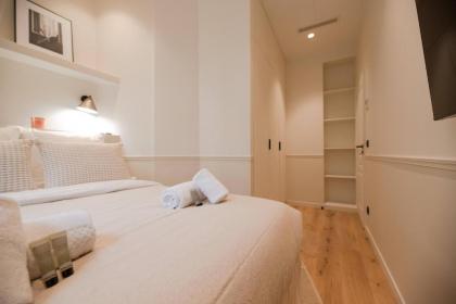 MBM - Luxury apartments PARIS CENTER - image 3