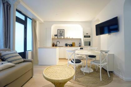 Beautiful 45 m2 apartment in Paris - image 16