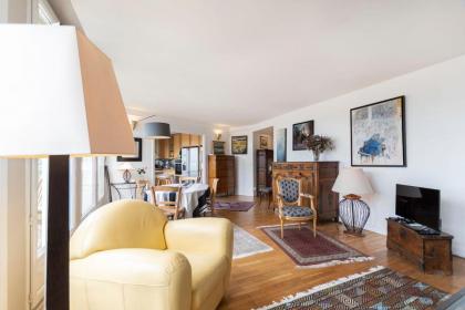 GuestReady - Stunning Apt near Champs Elysées Paris