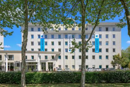 CYAN HOTEL - Roissy Villepinte Parc des Expositions - image 10