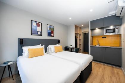 Staycity Aparthotels Paris Gare de l'Est - image 8