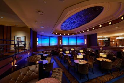 Disney Newport Bay Club - image 2