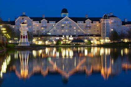 Disney Newport Bay Club - image 4