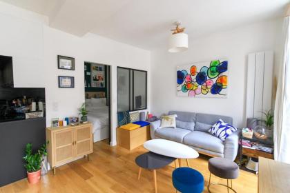 Cosy 33m comfort with wifi in the heart of Paris - image 1