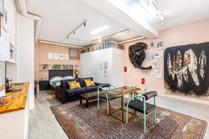 GuestReady- Artist Loft near Bastille - image 3