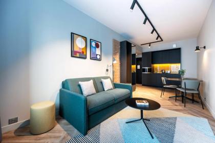 Staycity Aparthotels Paris La Defense - image 9