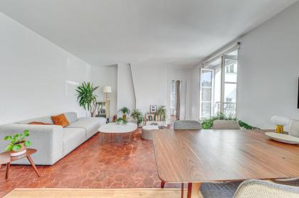 Appartement lumineux et calme dans le 10ème - image 12