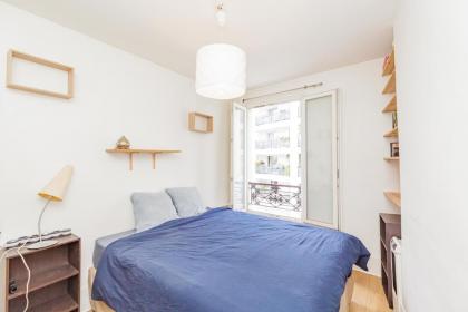 Nice 23m located in the heart of Paris! - image 10