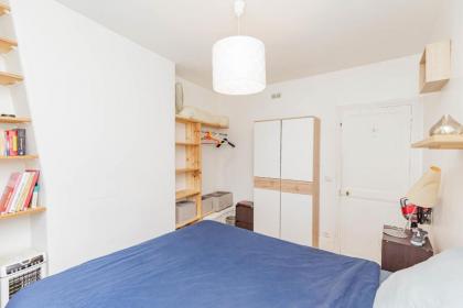 Nice 23m located in the heart of Paris! - image 12