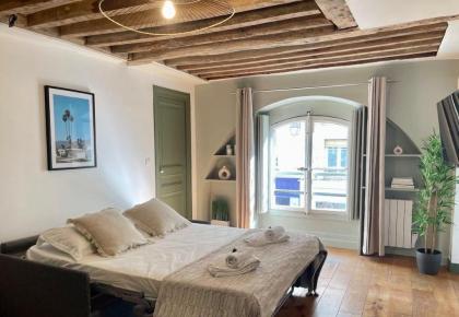 1596 - Le Marais - Cosy apartment - image 1