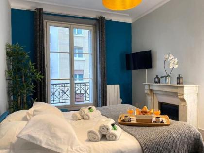 B1609 - Splendid family apartment Paris 