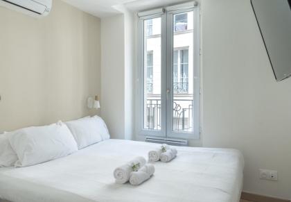 Lavie Maison Parisian Aircon Gem - image 9