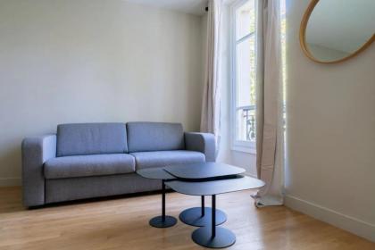 Stylish 2 Bedroom Apartment in Paris