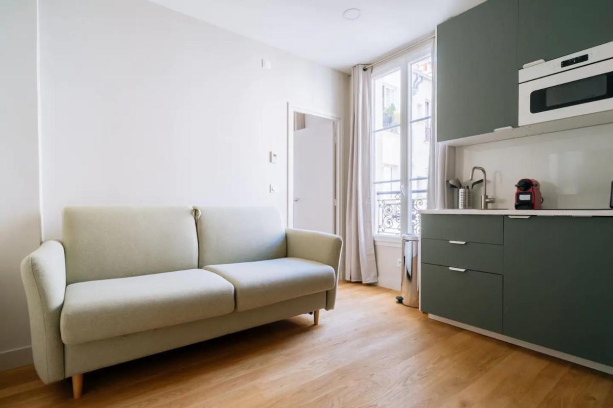 Stunning 1 Bedroom Apartment in Paris - main image