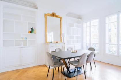 Lovely 1 Bedroom Apartment next to Champ de Mars - image 10