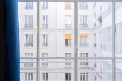 Lovely 1 Bedroom Apartment next to Champ de Mars - image 13