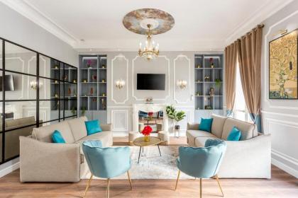 Luxury 5 Bedrooms 3 Bathrooms Apartment - Opera - image 15