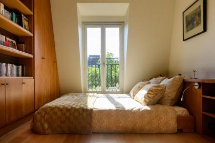 Magnificent apartment with balcony overlooking Sacre-Coeur - Paris 18eme - image 4