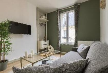 B1592 - Cosy studio near the Parc Monceau ! - image 15