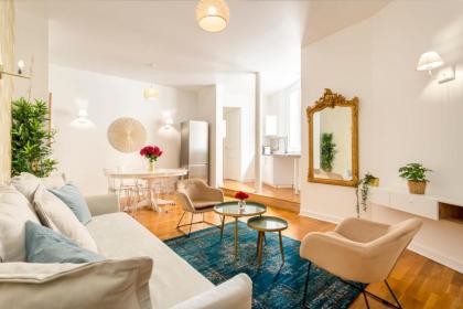 Cosy 3 Bedroom 1 bathroom - Champs Elysees Paris