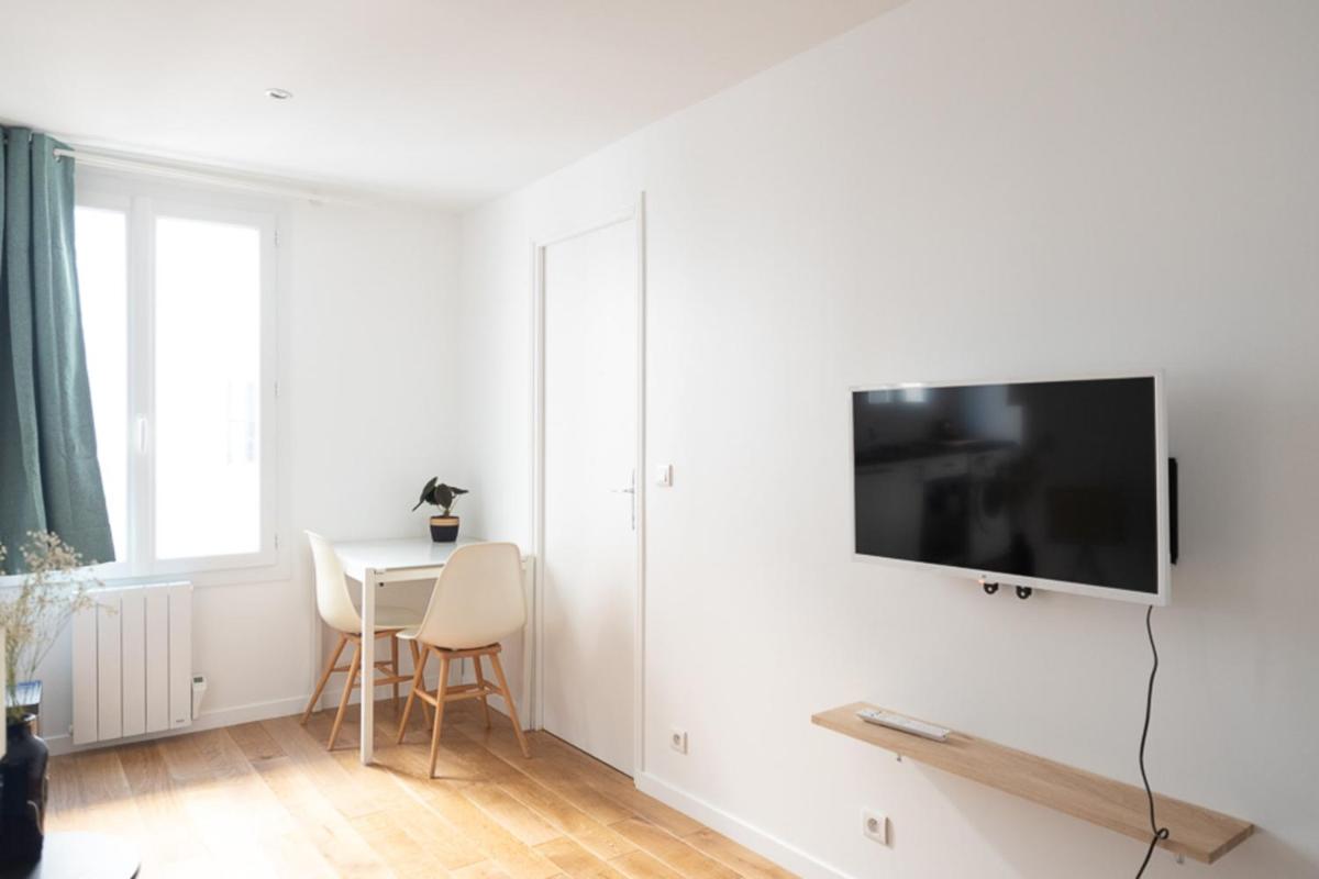 Quiet and refurbished nest near Montmartre - image 3