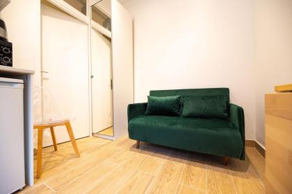 Cosy studio on bastille - image 8