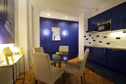 Apartment near Montmartre - image 11