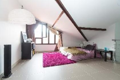 Prestigious 3BR Loft 5min Paris in Boulogne Heart - image 15