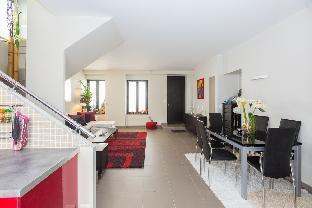 Prestigious 3BR Loft 5min Paris in Boulogne Heart - image 6