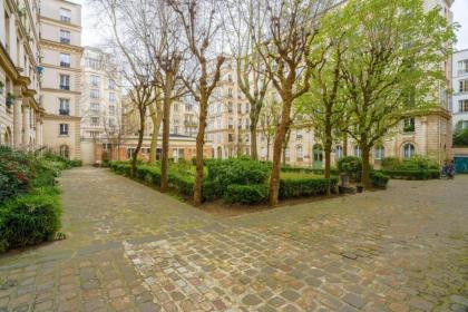 Spacious and Peaceful 1 BD in Paris - image 19