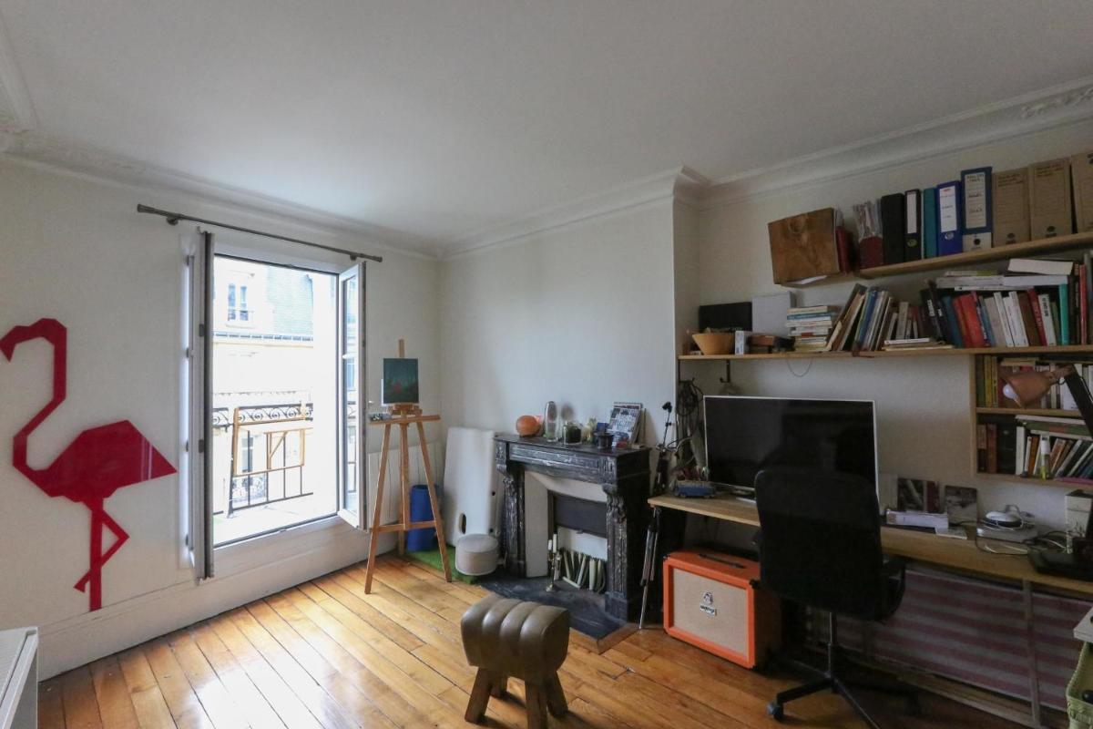 Comfortable and spacious apartment in Paris 3rd - image 4