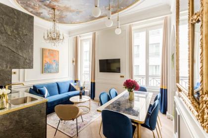 Luxury 2 Bedroom 1 Bathroom - Louvre Museum & Opera