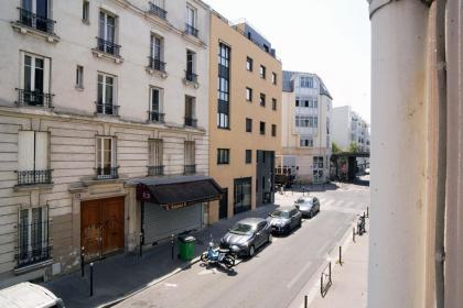 Apartment near la villette - image 10