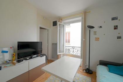 Apartment near Place de la Nation - image 2