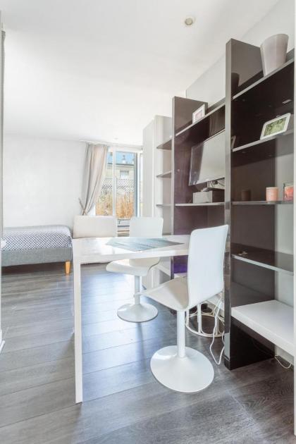 Auteuil Cozy Studio - image 18