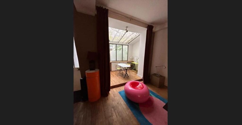 LOVELY STUDIO IN THE HEART OF MONTORGUEIL  - main image