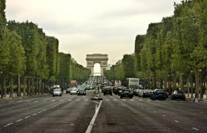 CHAMPS ELYSEES RUE DE BERRI PARIS - image 2