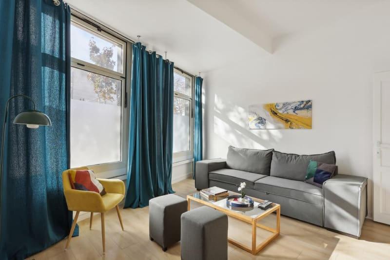 Cosy and renovated studio in heart of Paris XVieme - main image