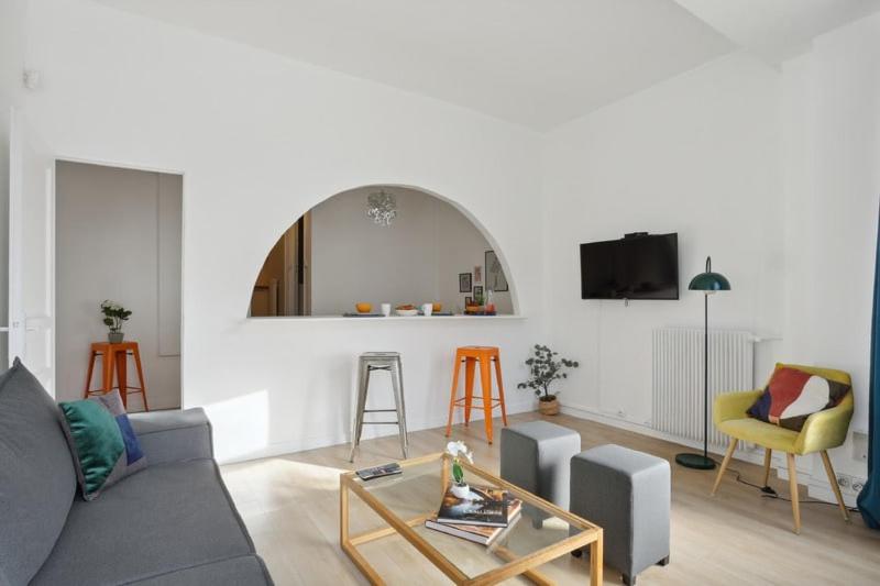 Cosy and renovated studio in heart of Paris XVieme - image 2