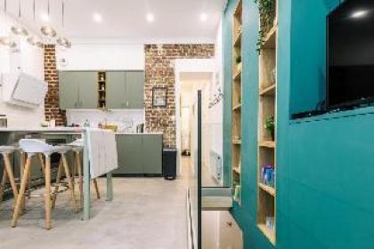 Charming Parisian Loft in Batignolles - image 14