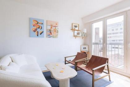 Beautiful Apart for 2 in Les Buttes Chaumont - image 18