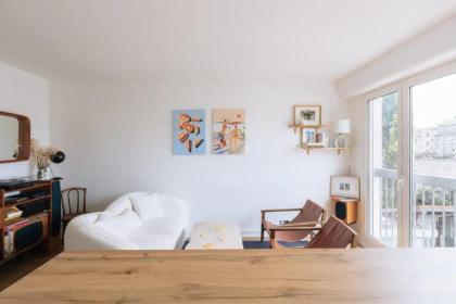 Beautiful Apart for 2 in Les Buttes Chaumont - image 19