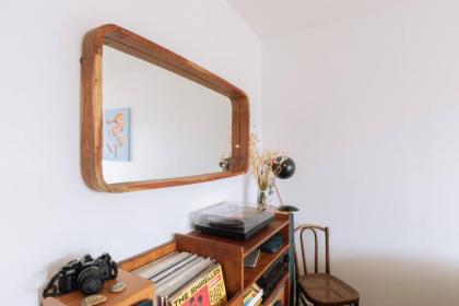 Beautiful Apart for 2 in Les Buttes Chaumont - image 20