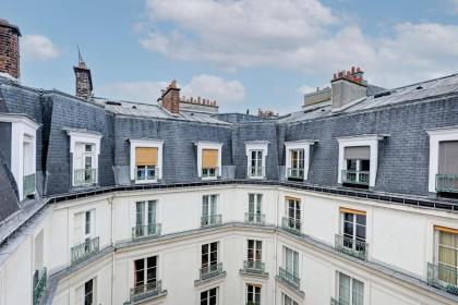 Pont Neuf & St Germain - CityApartmentStay - image 13