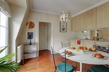 Pont Neuf & St Germain - CityApartmentStay - image 16