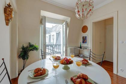 Pont Neuf & St Germain - CityApartmentStay - image 19